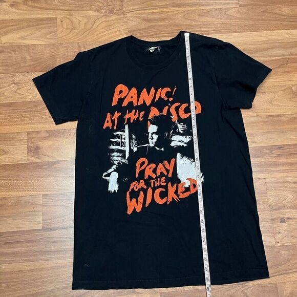 Panic at the Disco Mens Black Pray for the Wicked Band Shirt Size Medium - Picture 3 of 7
